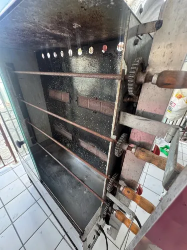 Máquina de galeto progás