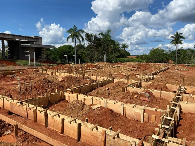 Lajes e concreto usinado 