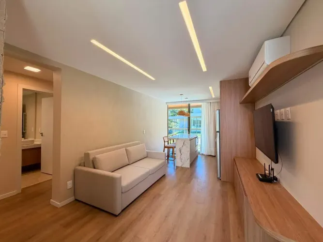 Exclusividade e Sofisticação em Meio à Natureza com Varanda com Spa