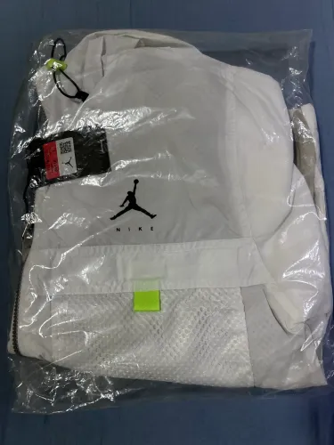Corta vento Nike