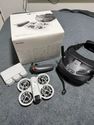 DRONE DJI NEO MOTION FLY MORE COMBO