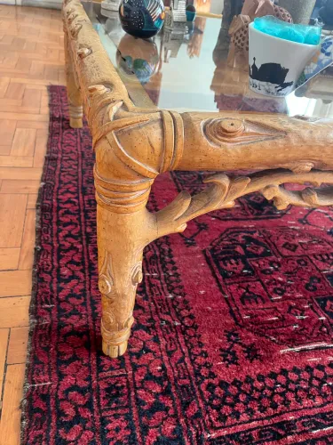 Conjunto de poltronas e mesa de centro de madeira italiana 