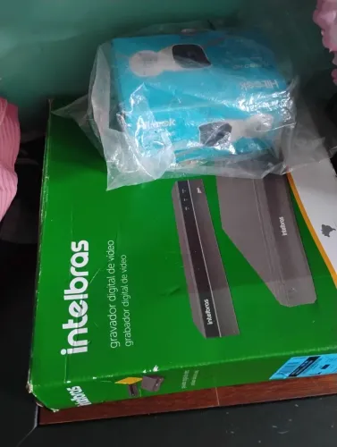 Sistema de câmera com uma câmera nova incluso