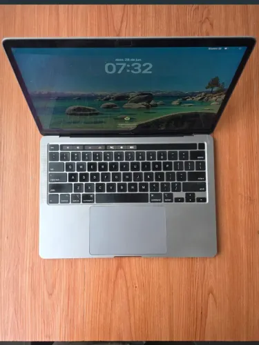 MacBook Pro 2020 i5 16gb 500gb SSD 13 polegadas - Aceito Troca