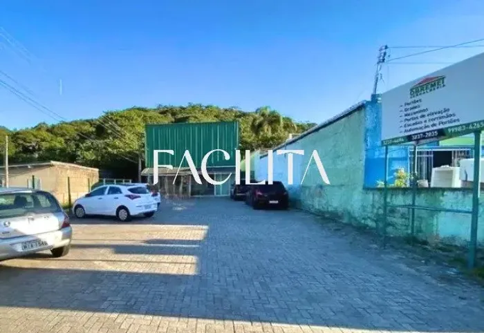 Galpão comercial para locação no bairro Rio Tavares, Florianópolis