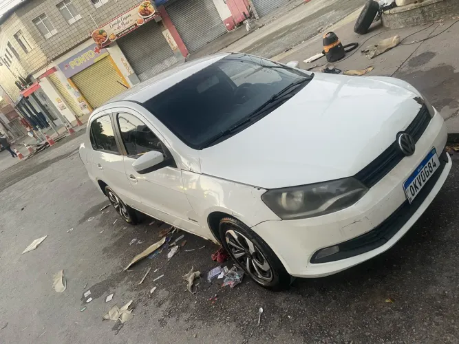 Volkswagen Voyage 1.0/1.0 City MI Total Flex 8V 4P 2013
