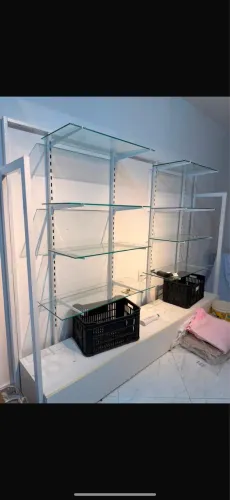 Estante com vidro 
