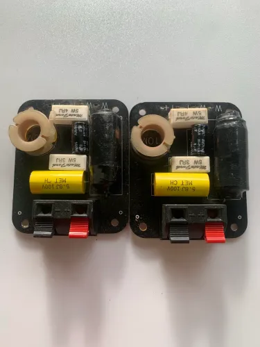 Par divisor de frequência JBL 2 vias