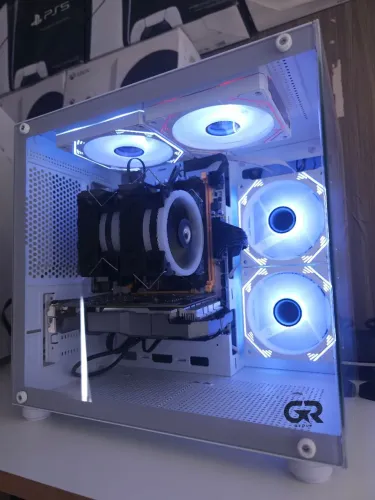 PC GAMER À VENDA!