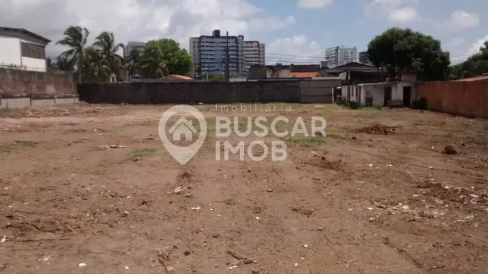 TERRENO COMERCIAL em Lauro de Freitas - Bahia, Pitangueiras