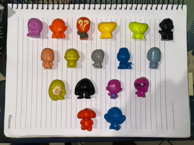Lote 17 Gogos Crazy Bones Mega Trip Panini (Coleção 2009)