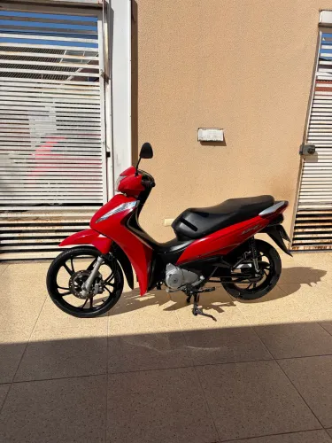 Honda biz segundo dono completa impecável!!!!!