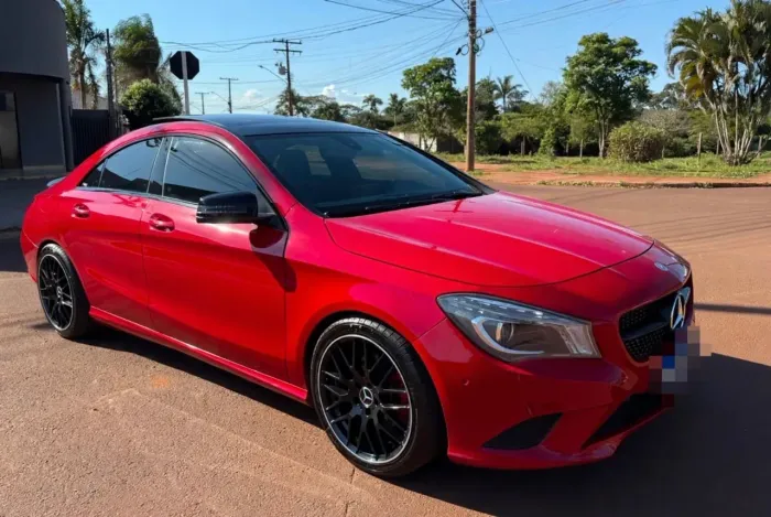 Mercedes-Benz CLA-200 Vision 1.6 TB 16V Flex Aut. 2015