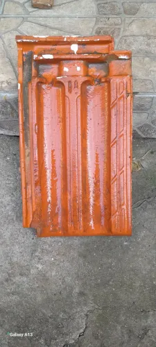 Vendo telhas francesas de barro usadas