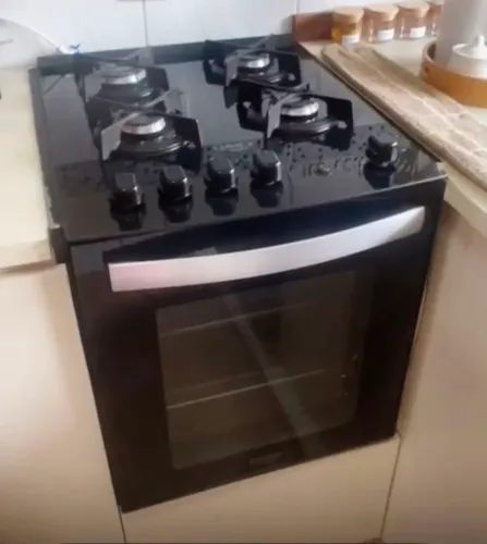 Fogão de embuti com forno integrado DAKO