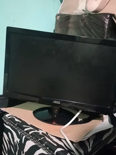 Monitor AOC
