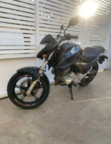 Cb 300