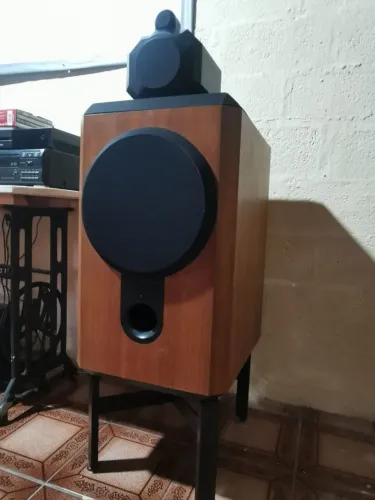 Caixa de som B&W 801 M inglesa