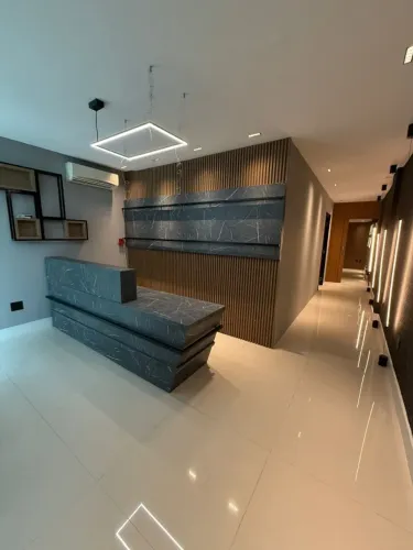 Locação Comercial - Sala Mobiliada com 60m² e 1 vaga - Balneário Camboriú