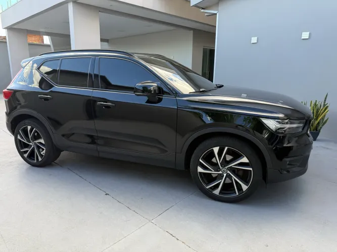 Volvo XC40 T-5 R-design 2.0 252cv AWD 2019