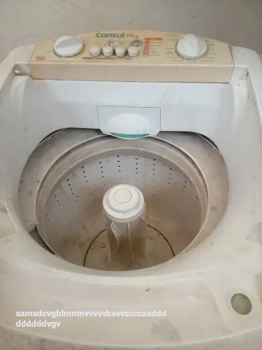 Vendo máquina com defeito tira peças e um fogão com defeito fogão