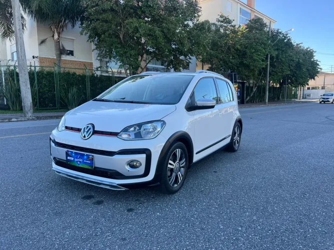 Volkswagen Up! Cross 1.0 TSI Total Flex 12V 5P 2018