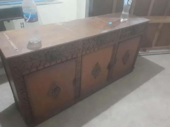 Cômoda antiga em bom esado