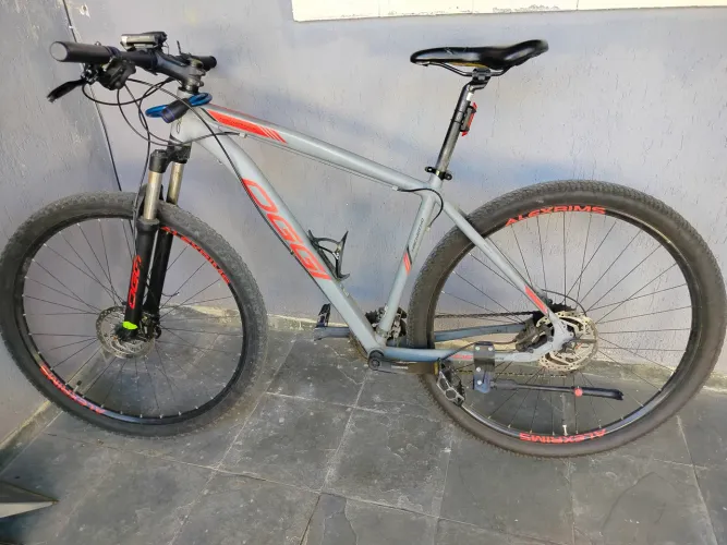 Bicicleta Bike Oggi HDS aro 29 freio hidráulico