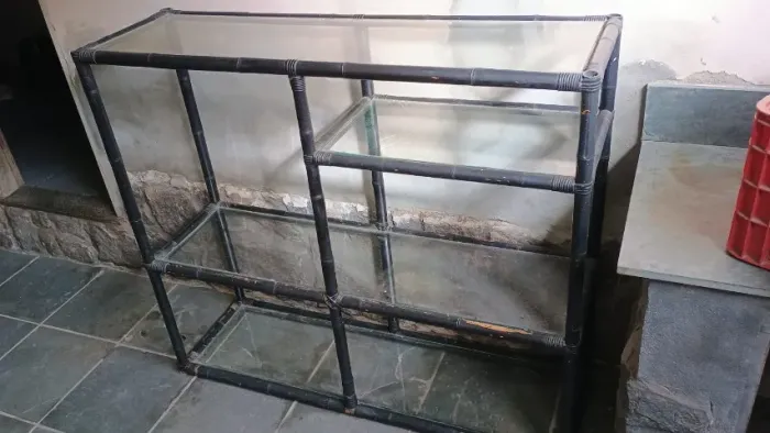 Estante Bambu Reforçado Preto com 4 bases de Vidros Removiveis