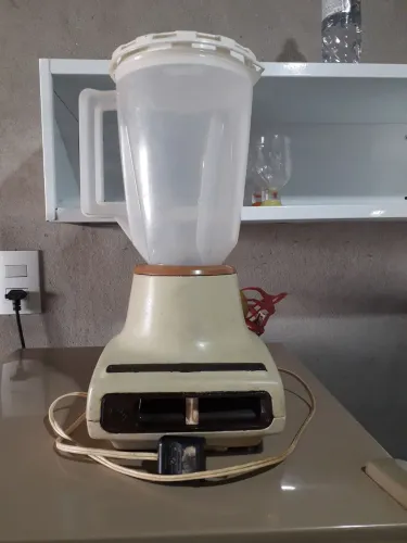 Liquidificador walita funcionando