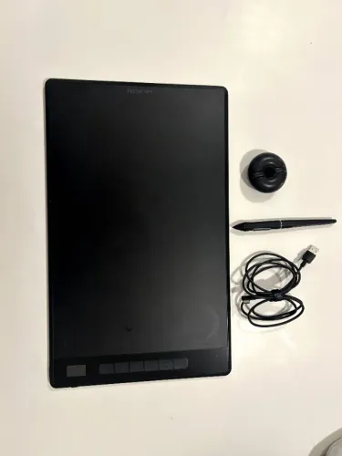 Mesa Digitalizadora Huion Inspiroy Giano 13"