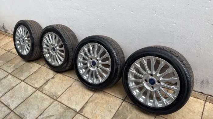 Rodas aro 16 New fiesta