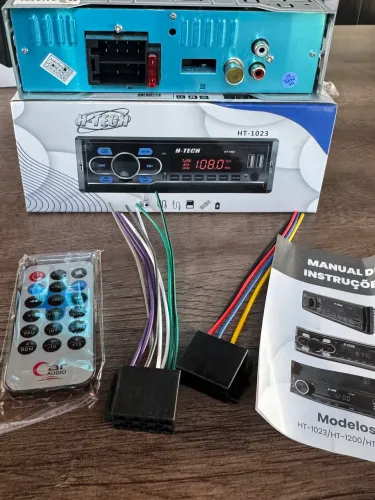 Auto radio 2 usb auxiliary Bluetooth controle novo na embalagem na promoção só 99,00