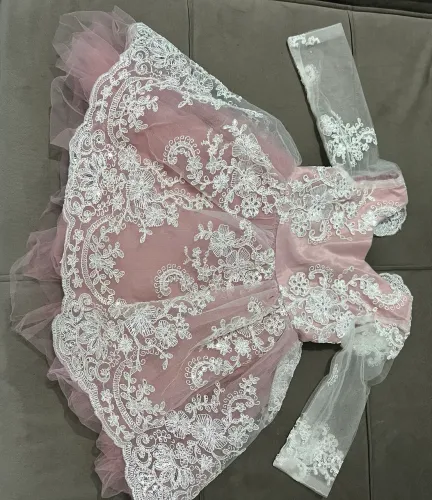 2 Vestidos de Festa Infantil Feminino, Usados Apenas em Ensaio Fotográfico - Até 3 Anos