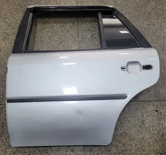 Porta traseira esquerda Gol G3 (traseira lado motorista)