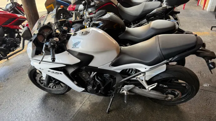 HONDA CBR 650f