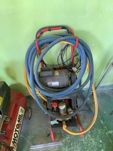 Material profissional de lava jato.
