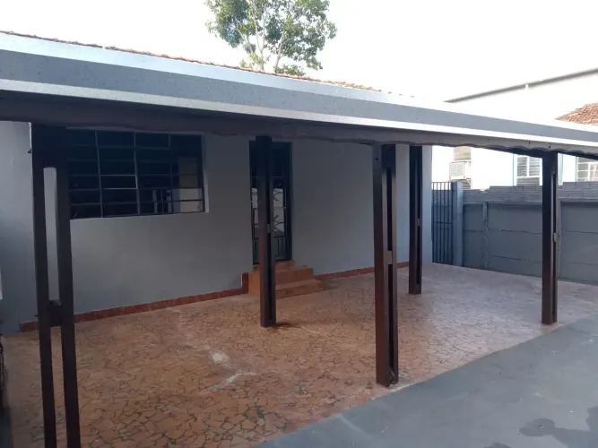 Térrea para aluguel com 200 m2 com 2 quartos no Centro - Iperó - SP