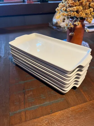Bandeja Travessa Rasa com alça Retangular 27 Cm Porcelana Legítima 