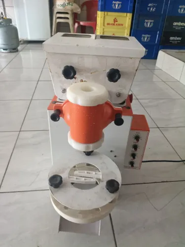 Máquina de fazer salgado compacta print
