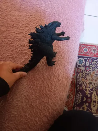 Vendo Godzilla 