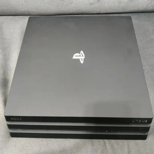 Playstation 4 Pro 1TB NOVO