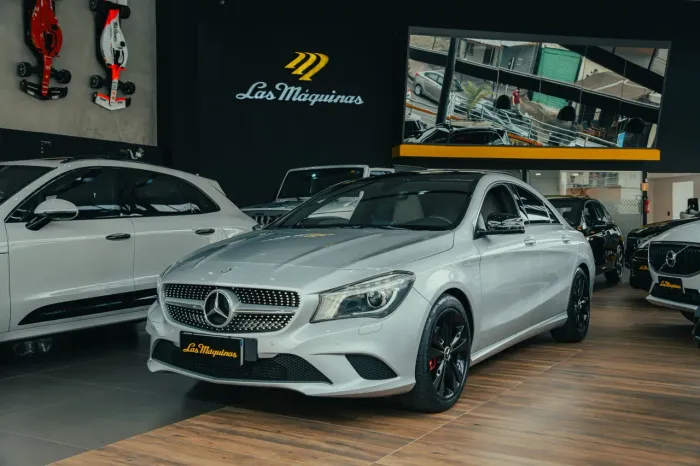 Mercedes-Benz CLA-200 1.6 TB 16V Flex Aut. 2014