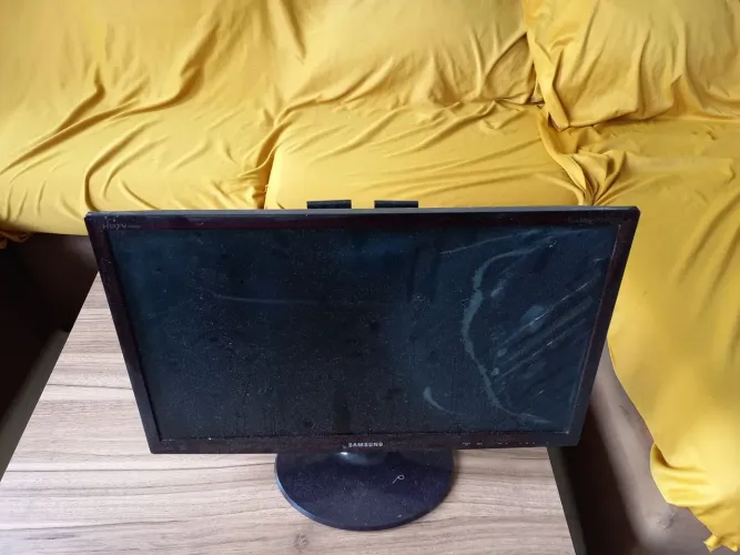 Tv e monitor cp com  rico na tela 