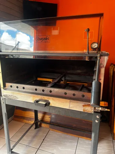 Vendo forno para pães e pizzas