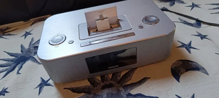 Dock Philips IOS player Music