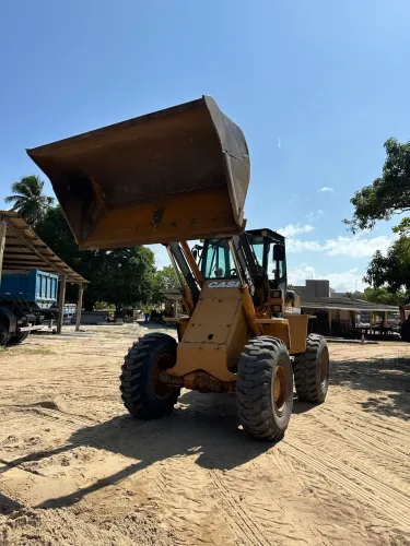 Pá carregadeira W20E CASE