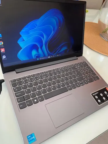Notbook ideapad i3 11geração 8GB RAM 256gb SSD