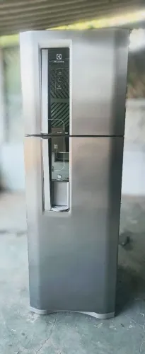 Geladeira Electrolux Frost Free inox