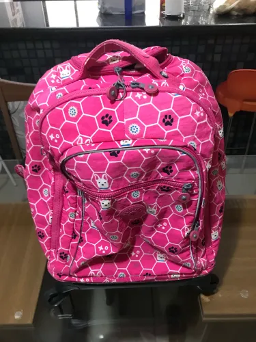 Mochila Kippling com rodinhas